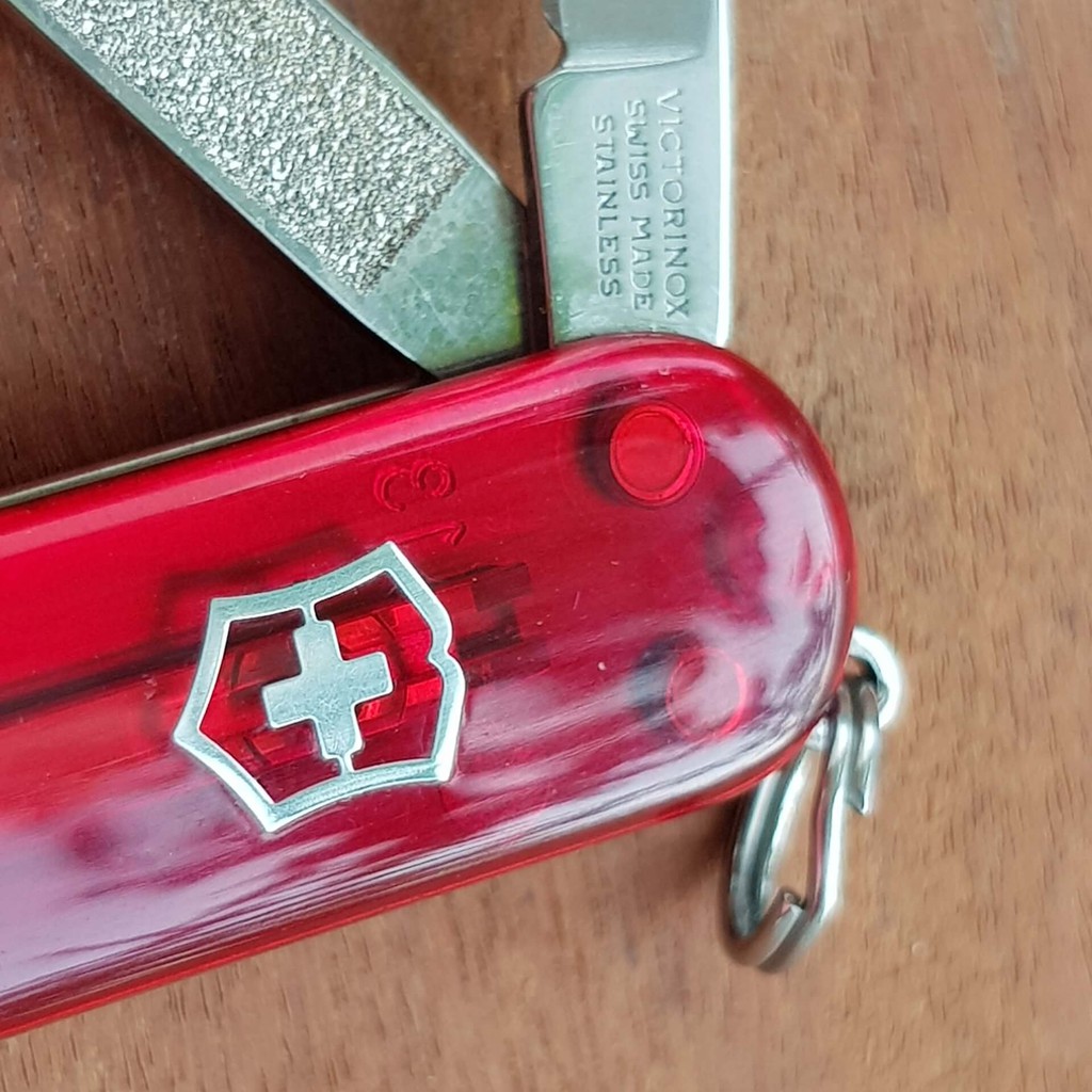 Dụng cụ đa năng Victorinox Classic SD phiên bản sắc màu | BigBuy360 - bigbuy360.vn