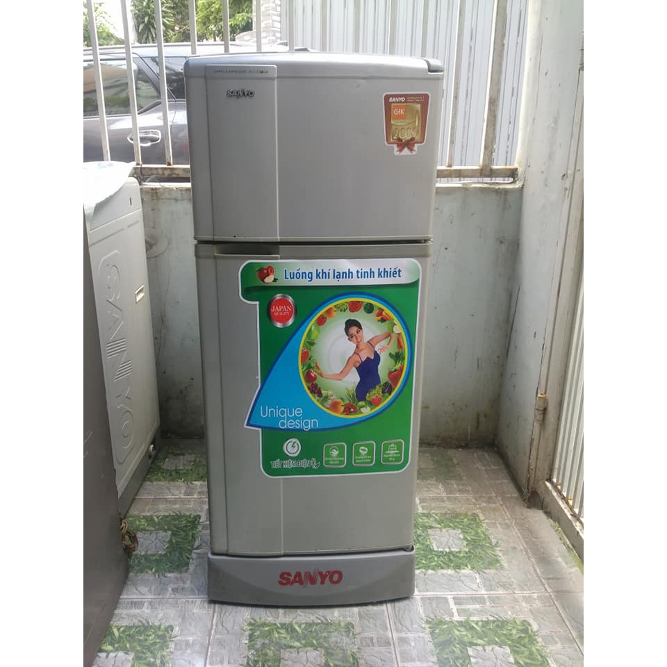 Thanh lí Tủ Lạnh sanyo 120l đóng tuyết qua sử dụng bảo hanh 1 năm tại Tp Hcm không ship tỉnh