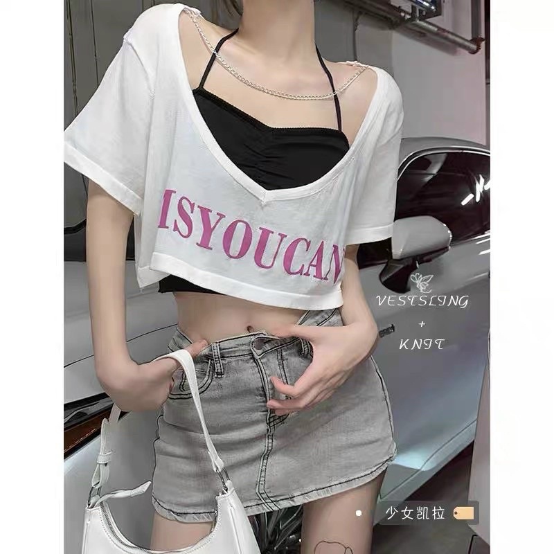 Set hai áo thun croptop kiểu nữ, áo ngoài cổ V ngắn tay in chữ phối xích kèm áo yếm trong choàng cổ - Mã: 739 TV-Fashion