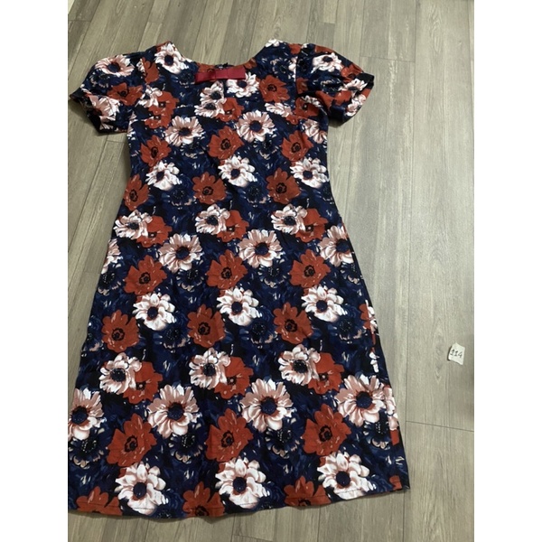 2hand đầm hoa kiểuu