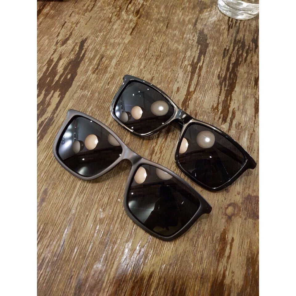 Kính mát Unisex chống tia vu 400 thời trang thiết kế cực tây tặng khăn lau- TÂY ĐEN