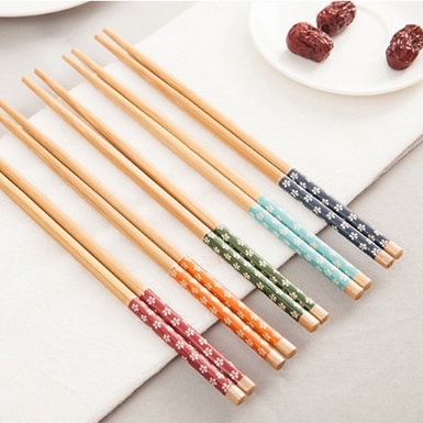 SET 5 đôi đũa ăn bằng tre họa tiết hoa anh đào chống trơn rớt thức ăn ĐTR21