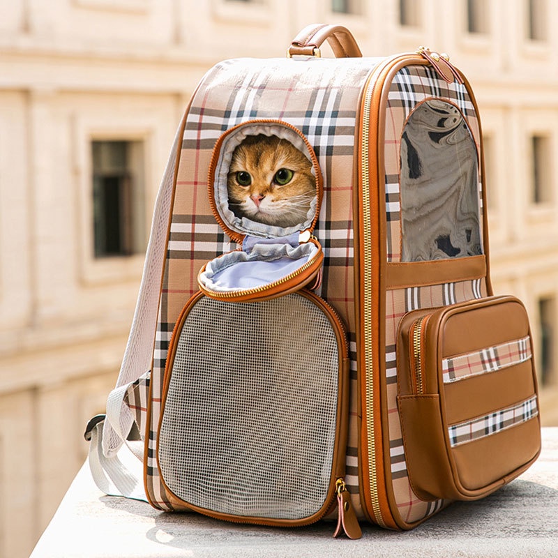 Balo Burberry thời trang vận chuyển thú cưng thiết kế thông minh, rộng rãi, kèm túi chứa thức ăn cho mèo