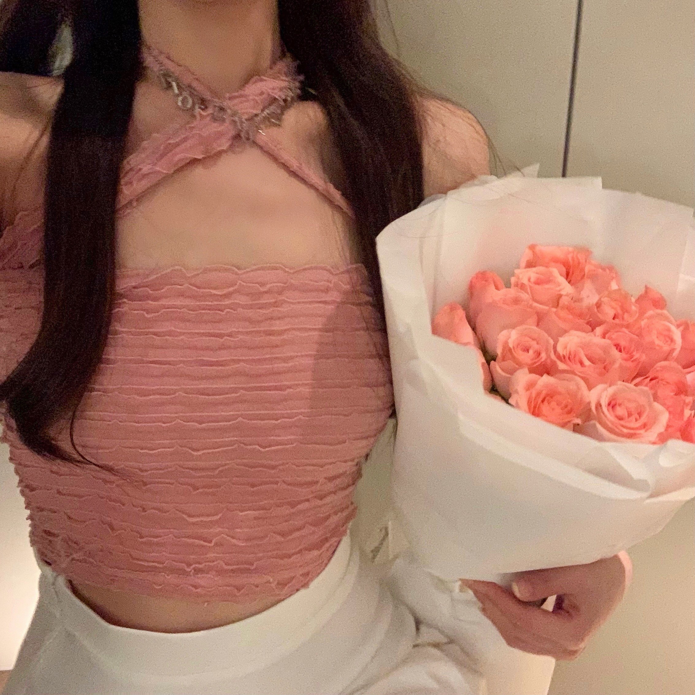 Áo hai dây kiểu đan chéo hở lưng quyến rũ thời trang | BigBuy360 - bigbuy360.vn