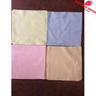 Khăn lau kính 14 x 14 cm (mầu giao ngẫu nhiên)