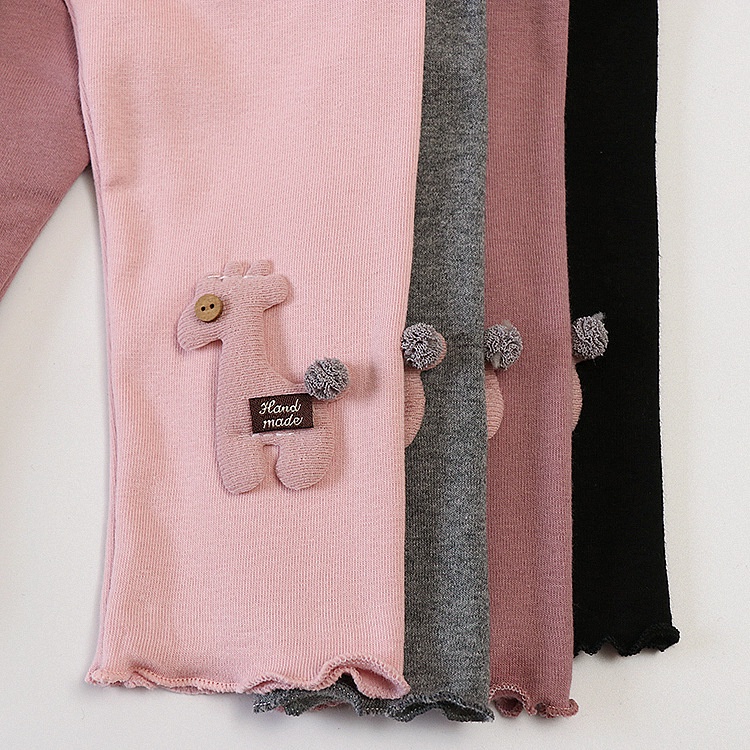 Quần legging  bé gái đính hươu size 6-16kg QD02