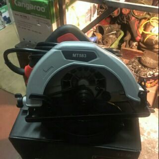 Máy cưa gỗ Maktec MT583