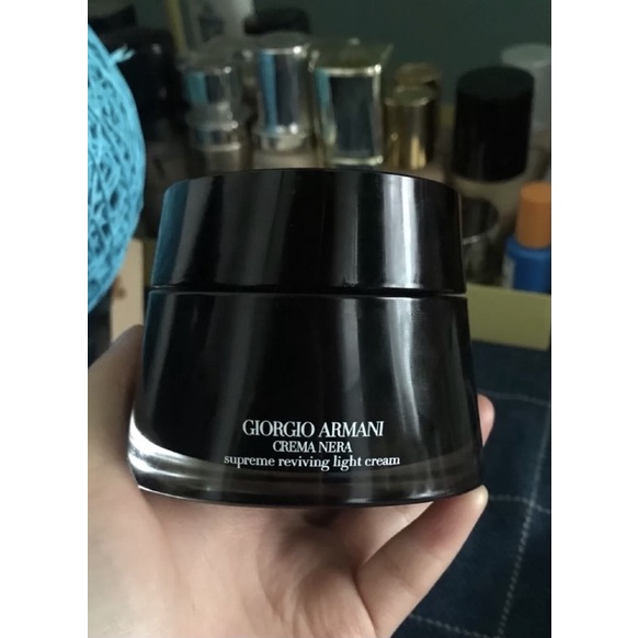 KEM DƯỠNG DA GIORGIO ARMANI CREMA NERA SUPREME LIGHT REVIVING CREAM 50ml |  Shopee Việt Nam