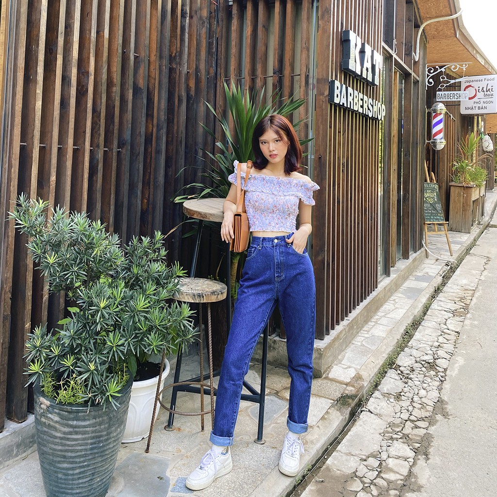 Quần mom jean lưng cao - High Waisted Mom Jeans