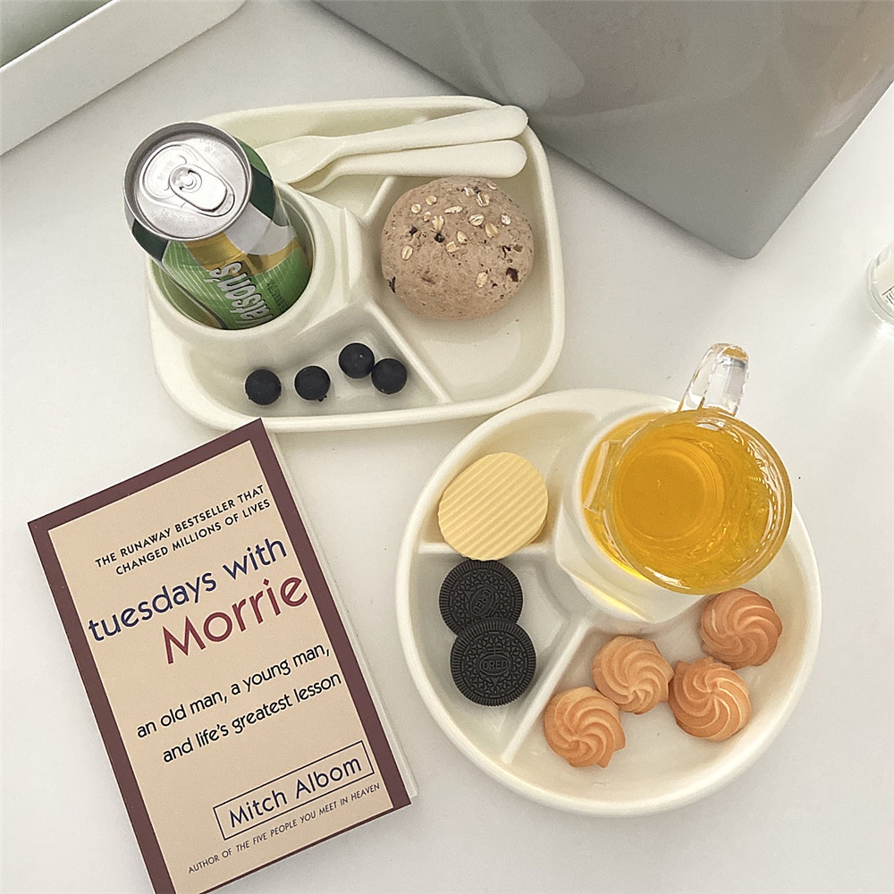 Đĩa đựng thức ăn/nước uống chia ngăn hình vuông/tròn thiết kế sáng tạo cho học sinh