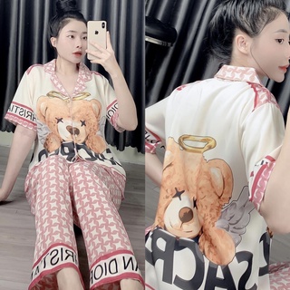 Bộ ngủ pijama lụa hình gấu hồng cổ v siêu sang mác sam