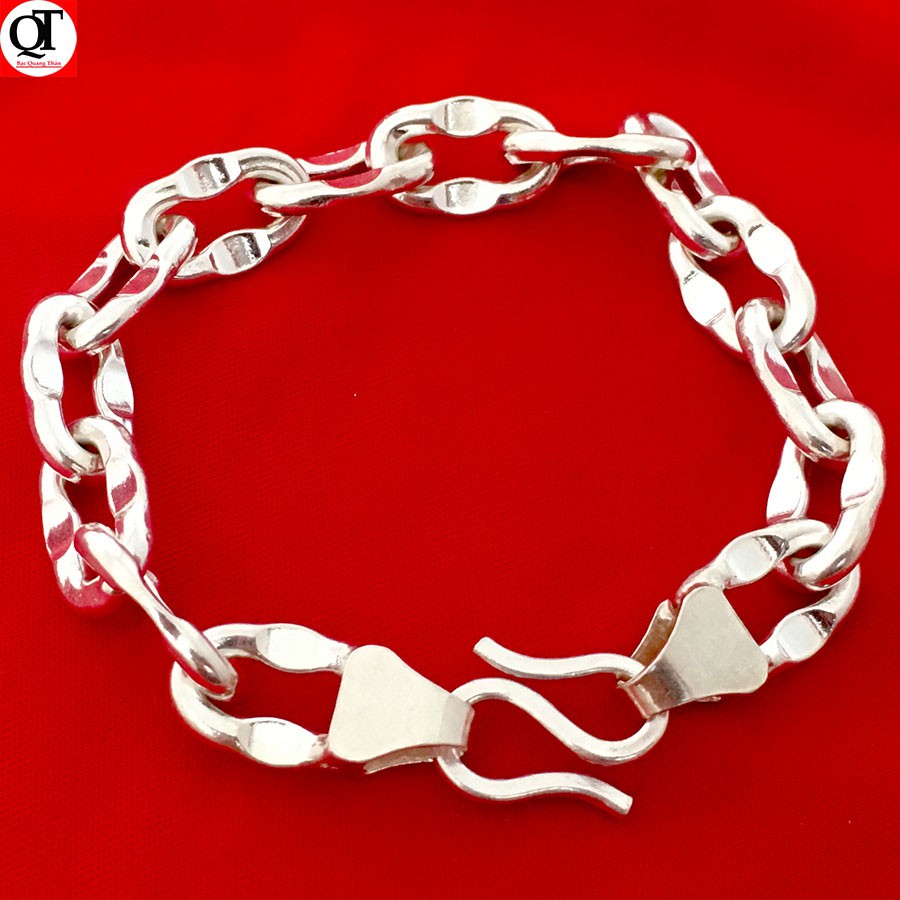 Vòng tay nam Bạc Quang Thản kiểu lắc mềm mắt đơn dập độ dài từ 18-20cm trọng lượng 9,5 chỉ chất liệu bạc ta không xi mạ.