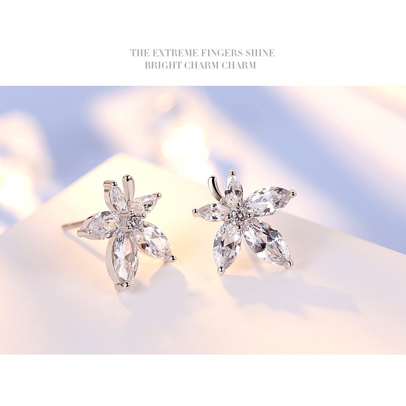 Khuyên tai dáng dài tạo hình độc đáo cho nữ