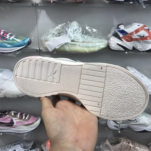 Giày Sneaker trắng sữa chữ hồng Cali Bold da xịn hàng cao cấp dành cho nữ hot 2019-2020.