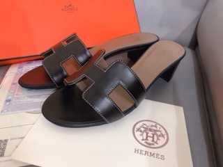 Guốc Hermes