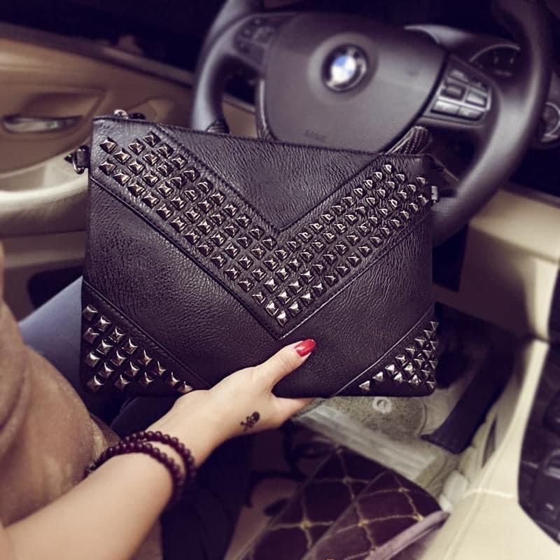 VÍ CẦM TAY CLUTCH CHROME HEARTS