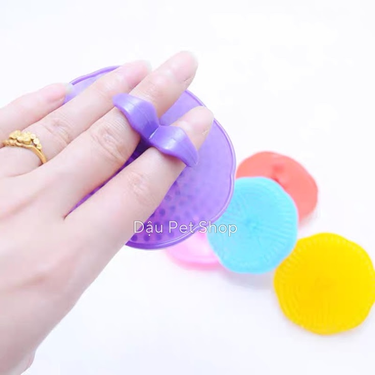 Lược tròn massage tắm gội cho thú cưng