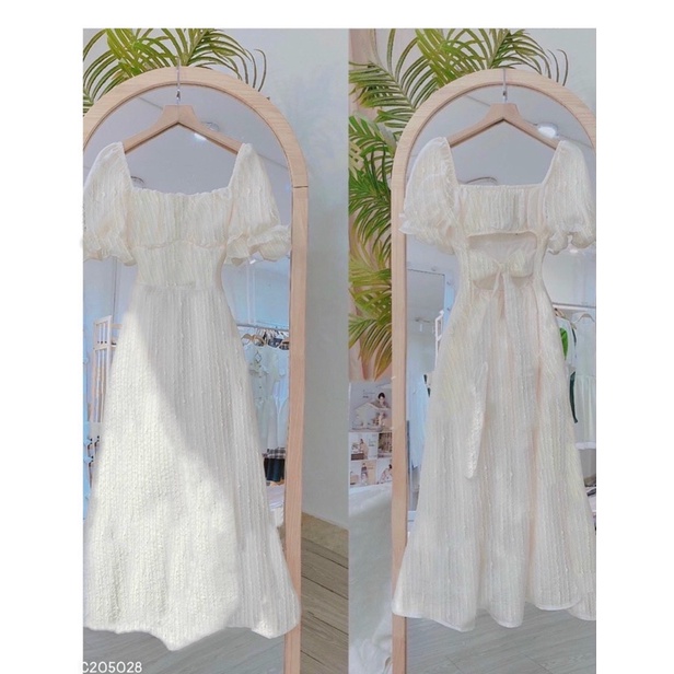 Đầm ren kem midi hở lưng ánh kim VIBED