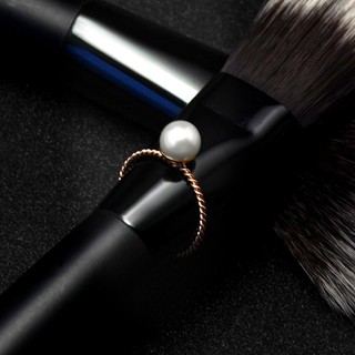 Nhẫn Nữ Dạng Xoắn Titan Không Đen TT 1144
