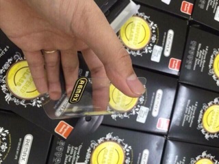 Dán Kính cường lực REMAX TEM SƯ TỬ XỊN IPHONE 5 5s SE 6 6s 7 8 / PLUS / X XR XS / MAX / 11 / 12 13 / MINI / PRO / MAX +