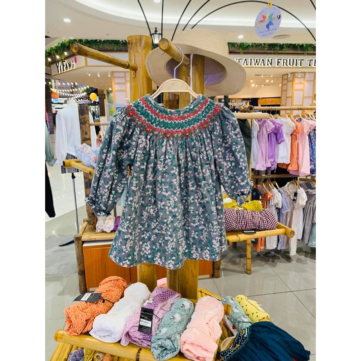 Váy Đầm Bé Gái SMOCK CÔ NẮNG Hoa Nhí Xan Dài Tay, Vải Cào Bông Mềm Mịn ( MSP: 718)