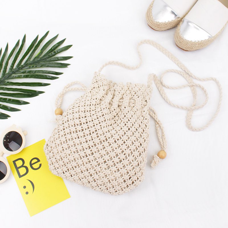 Túi Macrame Bucket đeo chéo - dây rút đính hột gỗ trắng - phong cách Boho