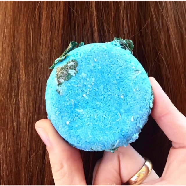 Bánh dầu gội LUSH - Seanik shampoo bar