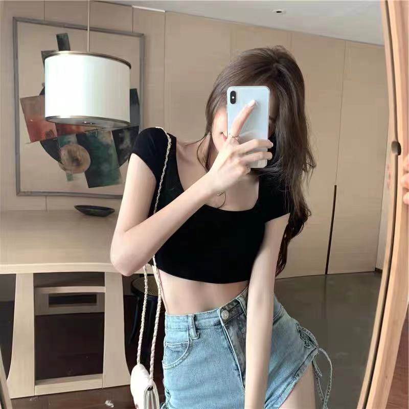 Áo Croptop Cổ Vuông Thiết Kế Quyến Rũ Cho Nữ COZOK