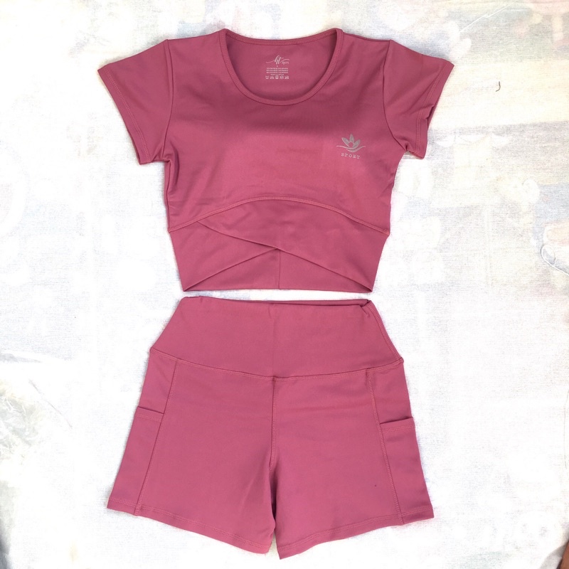 Bộ tập gym nữ, đồ tập yoga erobic nữ áo xoắn bụng có mút quần đùi có túi chất đẹp thoáng mát