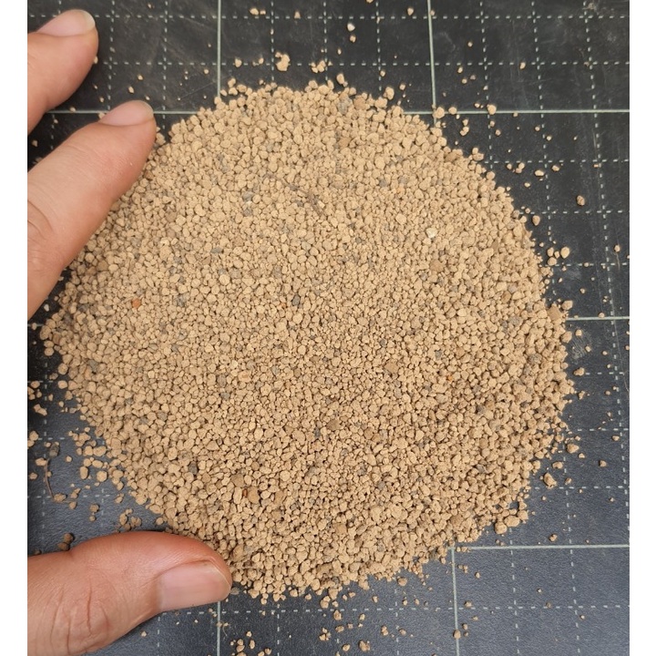 Đất Akadama trồng sen đá, xương rồng, gói 500g
