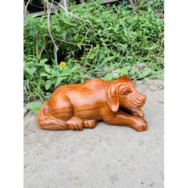 Tượng con chó gỗ hương ngang 30cm