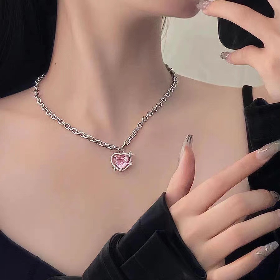 Vòng cổ Mặt Búp Bê Barbie Đính Đá Zircon Màu Hồng Đáng Yêu Mới