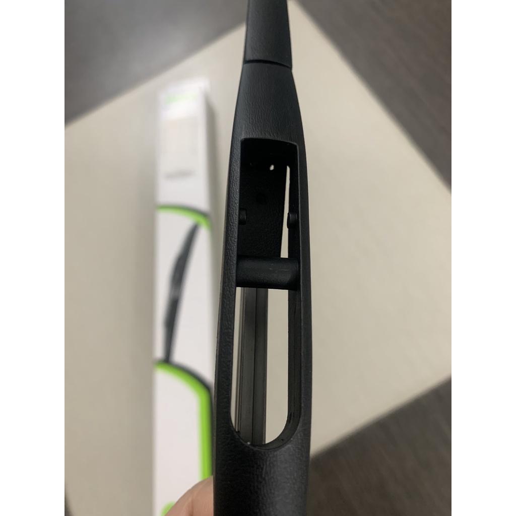 GẠT MƯA KÍNH SAU Ô TÔ CHÍNH HÃNG VALEO