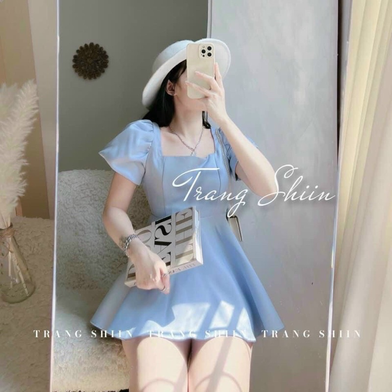 Set áo babydoll xanh dương tay phồng thắt dây nơ hở lưng + quần short trắng