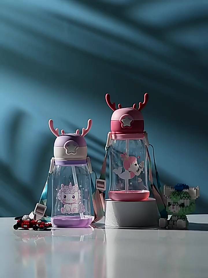 Bình Sừng Huơu Tuần Lộc Cho Bé Dung Tích 600ml, Bình Nước Đi Học Cute Cho Bé Trai Và Bé Gái | BigBuy360 - bigbuy360.vn