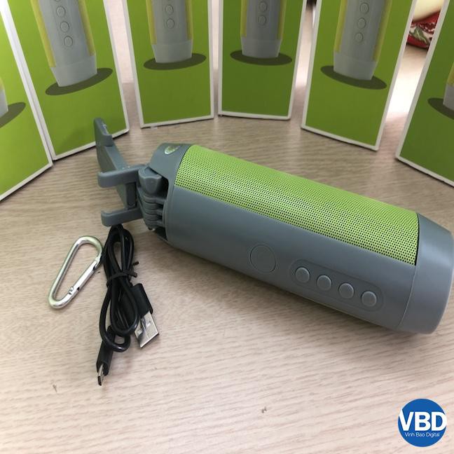 ⚡️[HOT] Gậy Selfie tích hợp loa Bluetooth, Sạc dự phòng, Gía đỡ điện thoại và Đèn pin | BigBuy360 - bigbuy360.vn