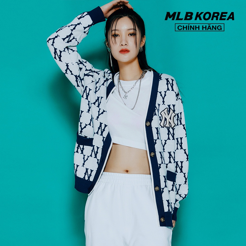 MLB - Áo khoác cardigan phom suông cổ V Monogram 3AKCM0121-50CRS