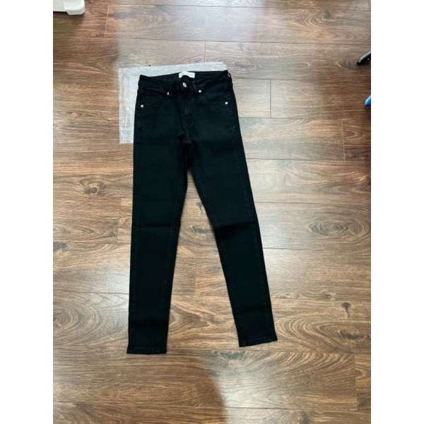 Quần jean skinny đen