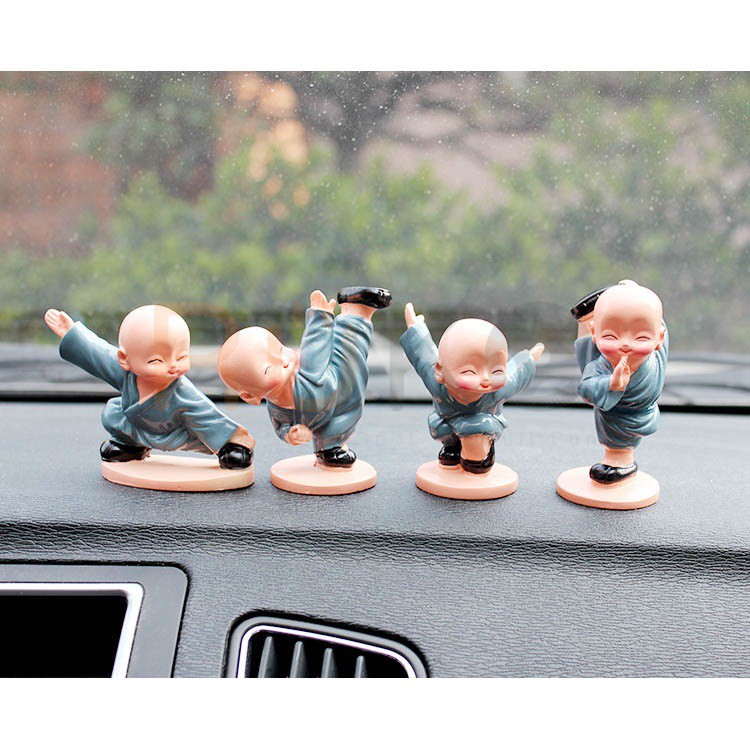 🚗 Bộ 4 tượng chú tiểu múa kungfu siêu dễ thương cho xe hơi, ô tô