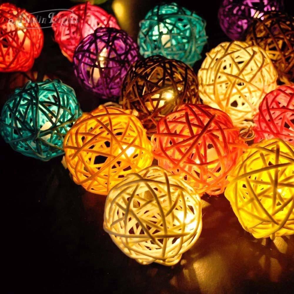 Dây Đèn Led 2m 20 Bóng Hình Quả Cầu Mây Trang Trí Giáng Sinh