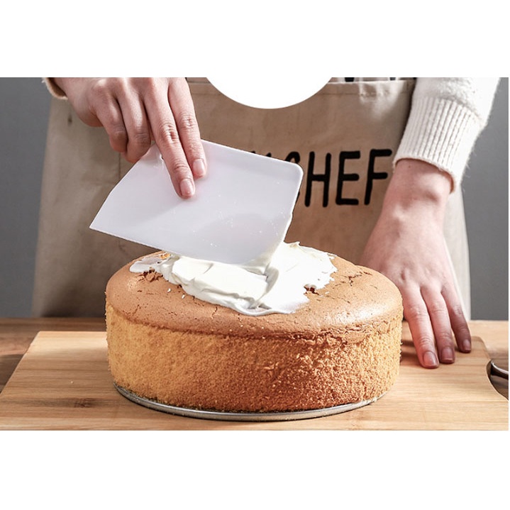 Dụng Cụ/Miếng/Dao Cắt Vét Chia Bột Làm Bánh Nhựa Hình Thang Tiện Dụng 13cm