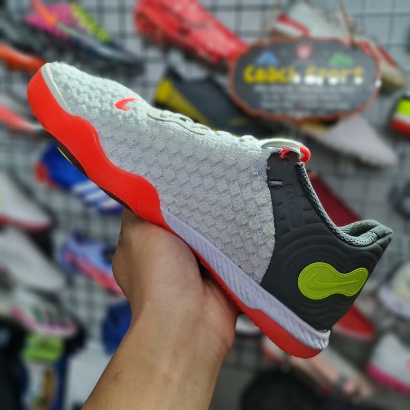 Giày Bóng Đá Lunar Gato React IC