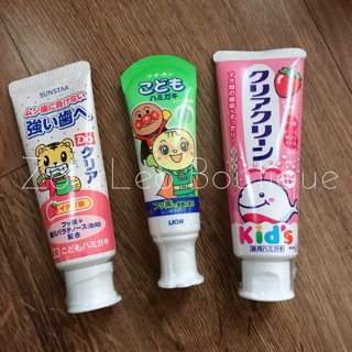 Kem đánh răng cho bé