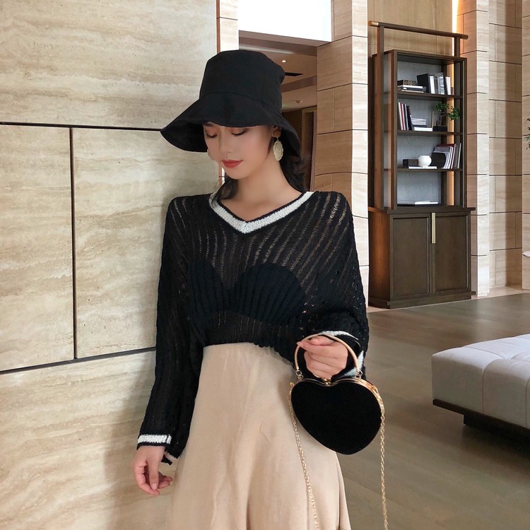 ÁO LEN DÁNG THỤNG XINH XẮN