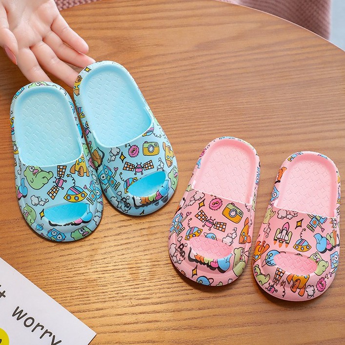 Printed pattern anti-collision slippers  Ready Stock Baby Sandals Non-slip Comfortable Cute Child Shoes Fashion Cartoon kids Slipper Lightweight Baby Shoes