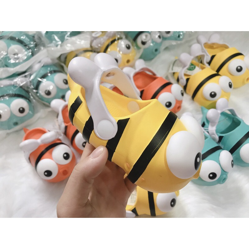Dép rọ chất liệu EVA siêu nhẹ an toàn cho bé trai và gái đi hàng ngày, đi biển siêu dễ thương💕