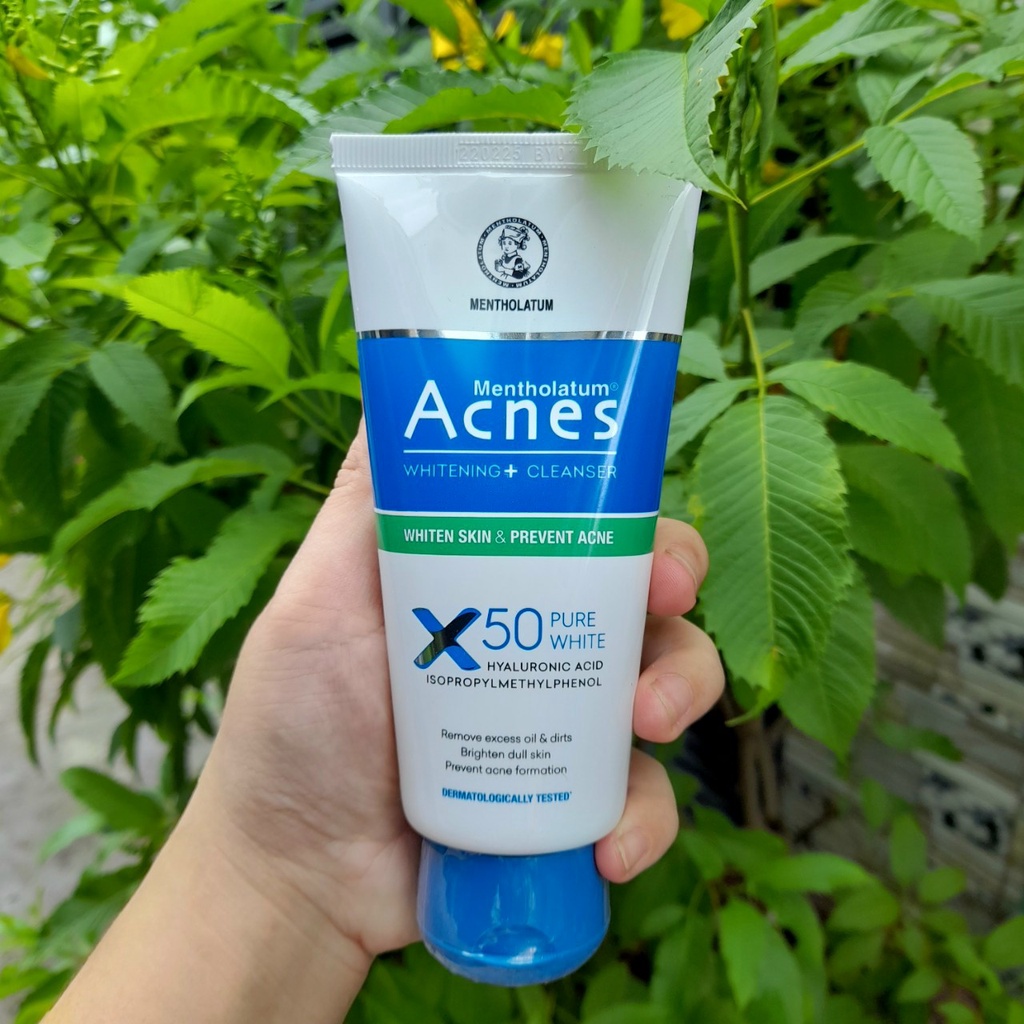 Sữa rửa mặt dưỡng trắng Acnes Pure White Cleanser