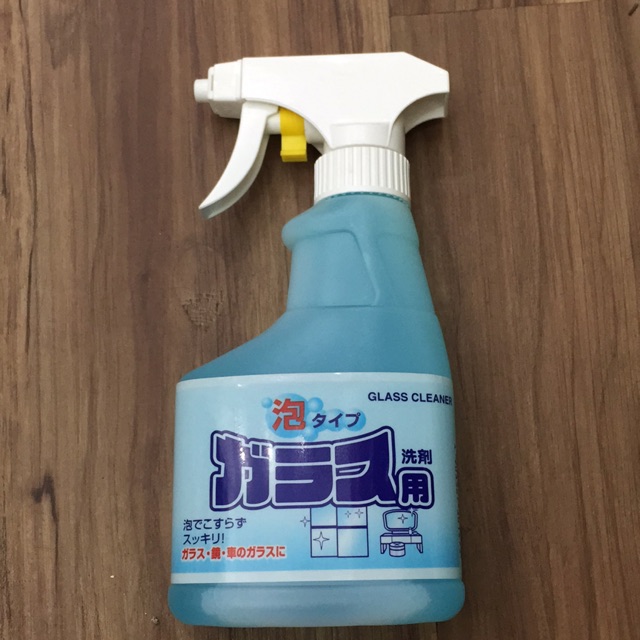 Xịt kính dạng bọt Nhật Bản 300ml