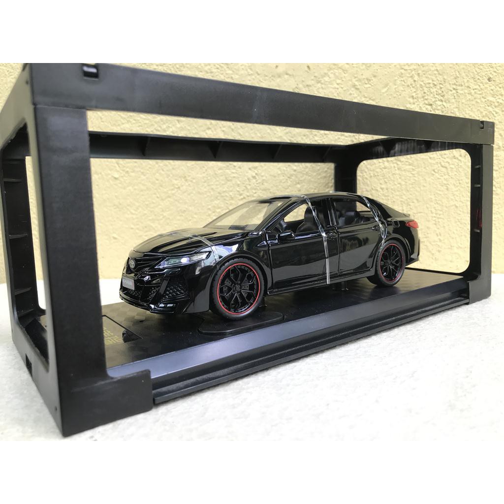 Mô hình xe ô tô TOYOTA CAMRY 2021 1:24