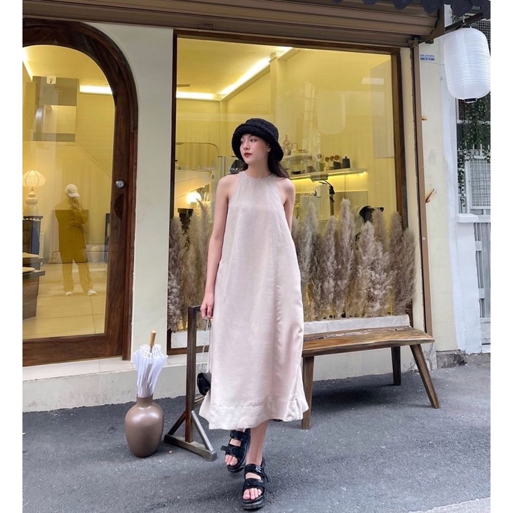 Đầm cổ yếm xoè Nina dress